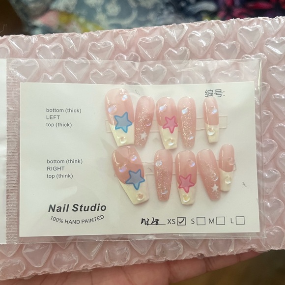 Cutesy Trendy Press-On - Picture 3 of 4